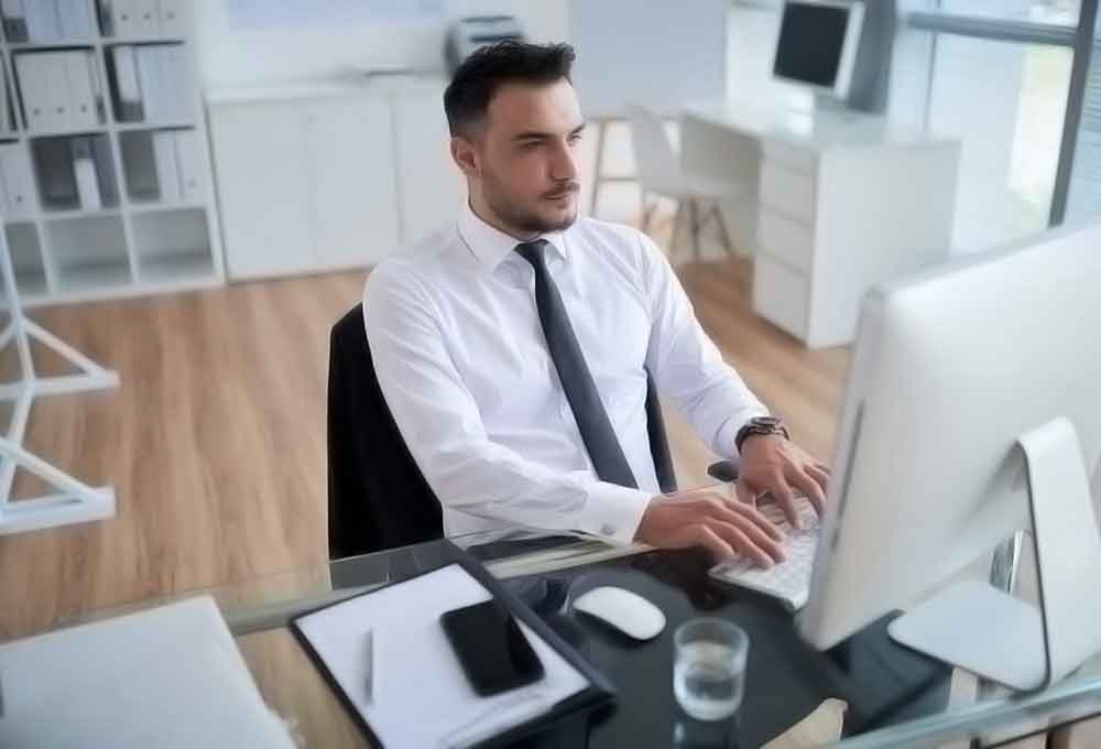 无需繁琐配置的服务器测压实战